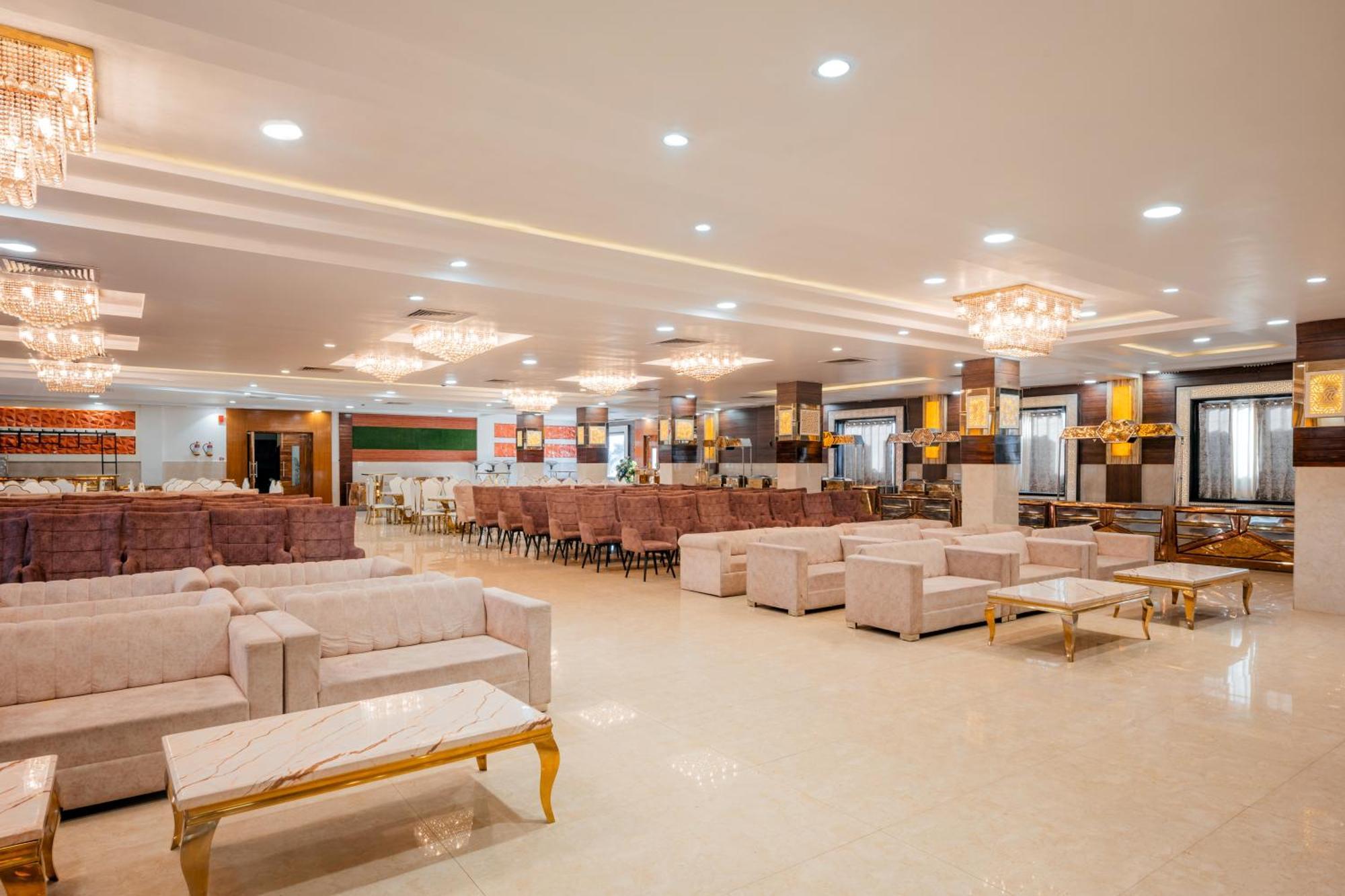 Hotel Vasdaa Grand デヘラードゥーン エクステリア 写真